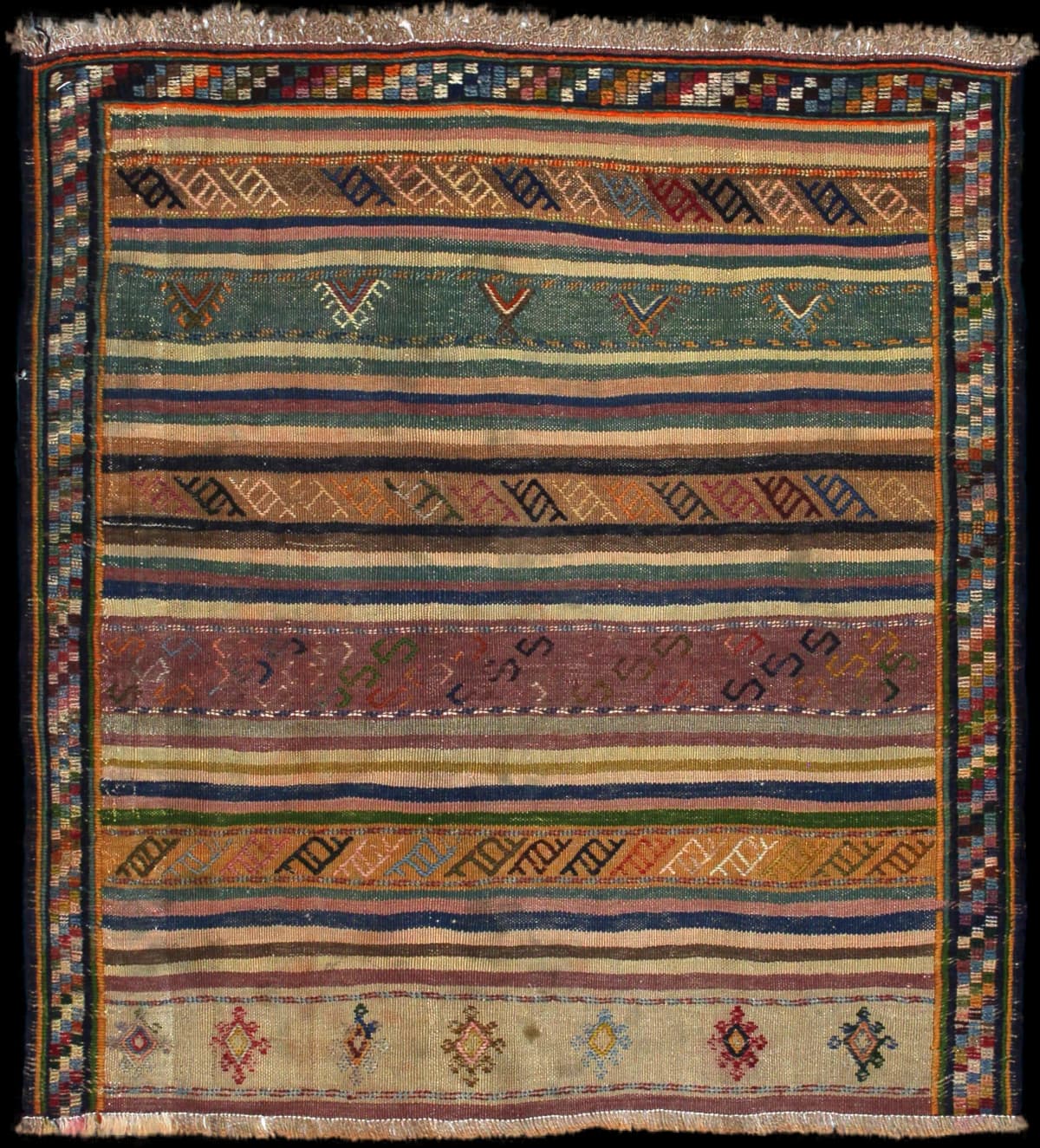 Persian rug of Sumak Kilim style in dimensions 128 centimeters length by 120 centimeters width with mainly green and yellow colors